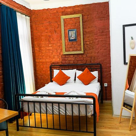 Hotel St Moscow Taksim By Emmy Istanbul Exterior foto